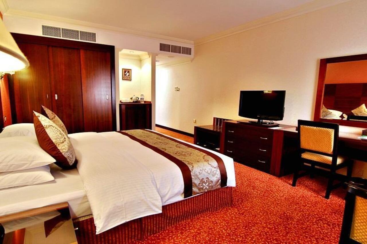 Majan Continental Hotel Mascate Extérieur photo