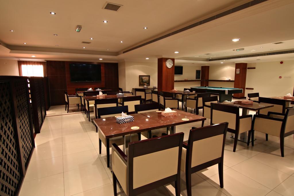 Majan Continental Hotel Mascate Extérieur photo